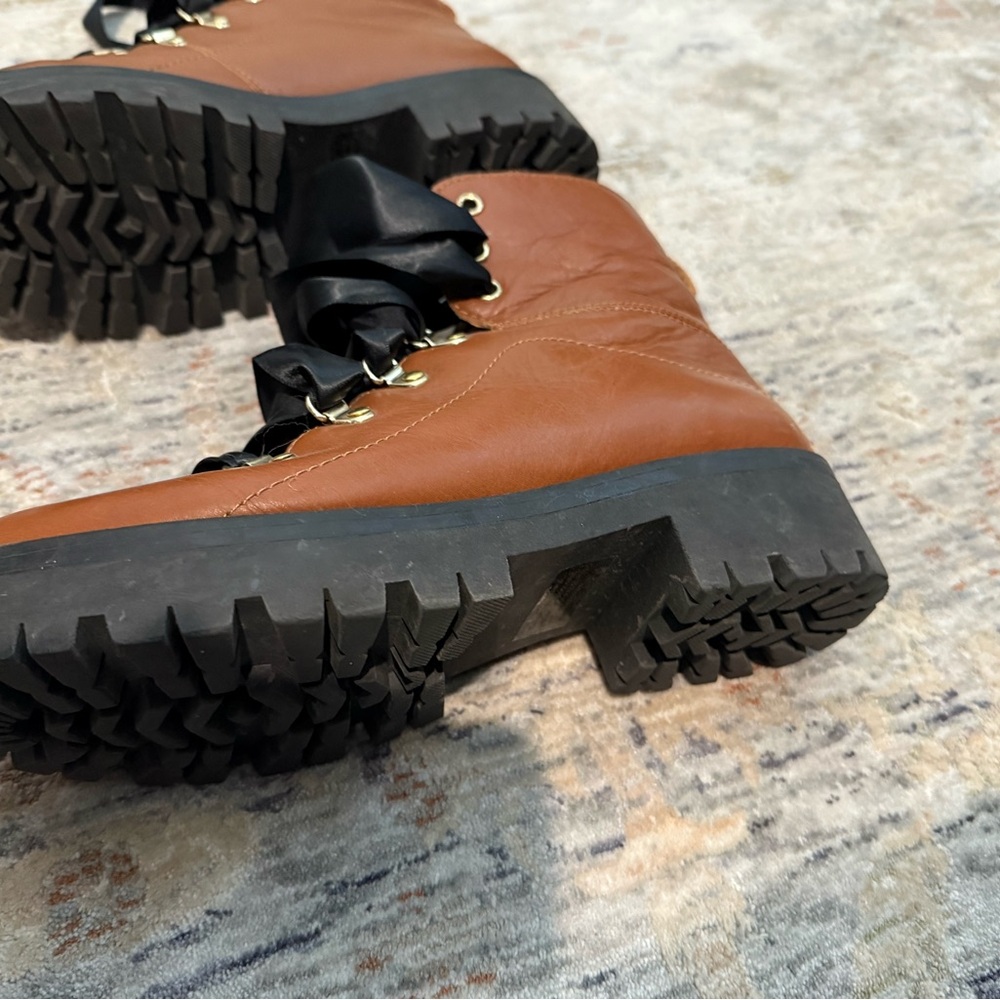 Steve Madden Brown and Black Lace Up Boots - Picture 7 of 7